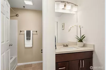 12424 109th Court NE #D304, Kirkland, WA 98034 - Photo 18