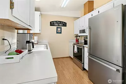 3128 Summit Boulevard, Oak Harbor, WA 98277 - Photo 12