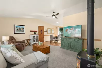 3128 Summit Boulevard, Oak Harbor, WA 98277 - Photo 6