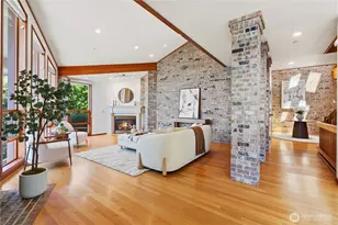 8279 W Mercer Way, Mercer Island, WA 98040 - Photo 12