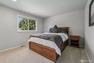 14302 NE 61st St, Redmond, WA 98052 - Photo 18