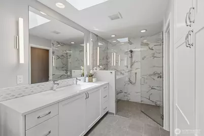 2307 108th Avenue SE, Bellevue, WA 98004 - Photo 18