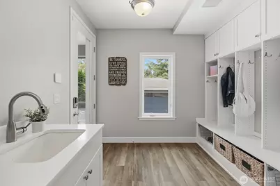 2307 108th Avenue SE, Bellevue, WA 98004 - Photo 14