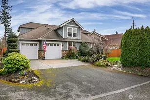 1028 10th St, Mukilteo, WA 98275 - Photo 2