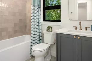 12414 NE 72nd St, Kirkland, WA 98033 - Photo 20