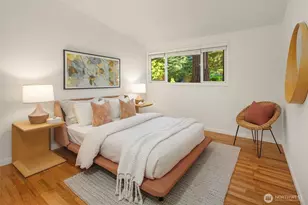 12210 NE 64th St, Kirkland, WA 98033 - Photo 18
