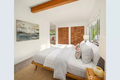 12210 NE 64th Street, Kirkland, WA 98033 - Photo 12