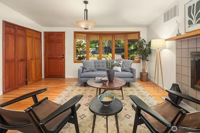 12210 NE 64th Street, Kirkland, WA 98033 - Photo 4
