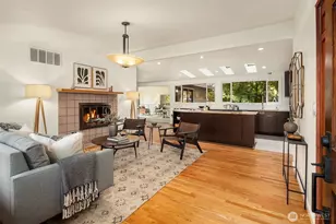12210 NE 64th St, Kirkland, WA 98033 - Photo 2