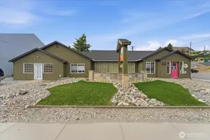927 E Woodin Ave, Chelan, WA 98816 - Photo 1