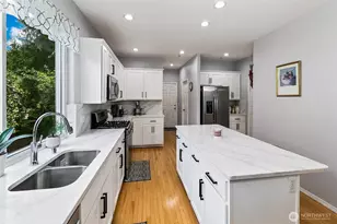 18014 81st Ln NE, Kenmore, WA 98028 - Photo 6