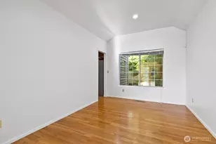 6814 119th Ave SE, Bellevue, WA 98006 - Photo 4