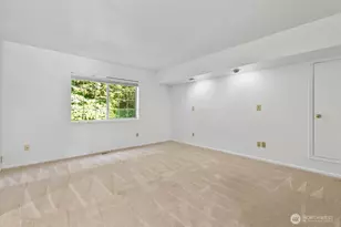 6814 119th Ave SE, Bellevue, WA 98006 - Photo 8