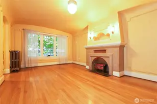 1101 17th Ave, Seattle, WA 98122 - Photo 2