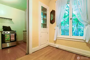 1101 17th Ave, Seattle, WA 98122 - Photo 10
