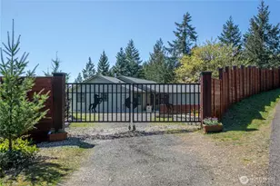 151 NE Myrlis Joy Dr, Tahuya, WA 98588 - Photo 2