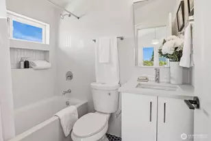8332 24th Ave NW, Seattle, WA 98117 - Photo 24