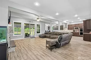 7927 122nd St NE, Marysville, WA 98271 - Photo 4