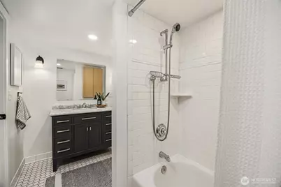 2537 2nd Avenue W, Seattle, WA 98119 - Photo 28
