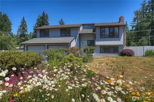 525 E 160th St, Tacoma, WA 98445 - Photo 1