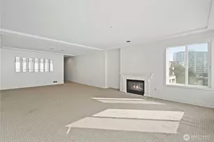 601 W Mercer Pl, Seattle, WA 98119 - Photo 6