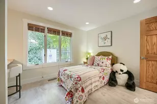11914 NE 148th St, Kirkland, WA 98034 - Photo 14
