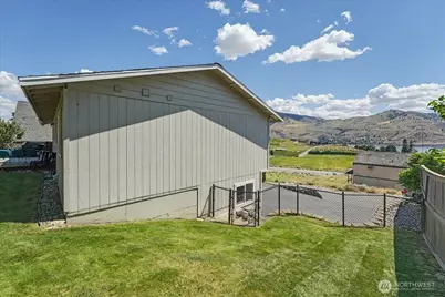 215 San Remo Lane, Chelan, WA 98816 - Photo 18