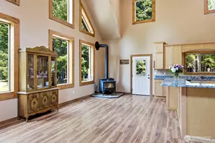 19 Lois Ln, Trout Lake, WA 98650 - Photo 4