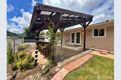 301 Temple Avenue, Morton, WA 98356 - Photo 22