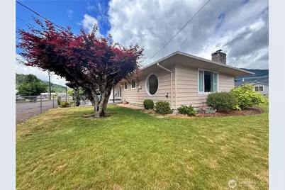 301 Temple Avenue, Morton, WA 98356 - Photo 4