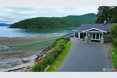 2304 Skyline Way #A-17, Anacortes, WA 98221 - Photo 18