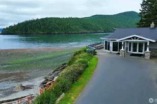 2304 Skyline Way, Anacortes, WA 98221 - Photo 18