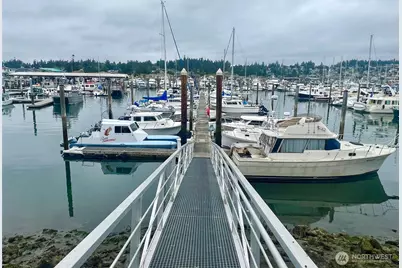 2304 Skyline Way #A-17, Anacortes, WA 98221 - Photo 10