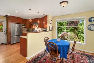 125 NE 135th St, Seattle, WA 98125 - Photo 8