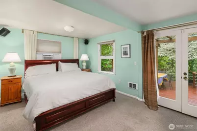 125 NE 135th Street, Seattle, WA 98125 - Photo 16
