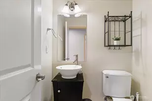 160 NE Melrose Dr, Oak Harbor, WA 98277 - Photo 18
