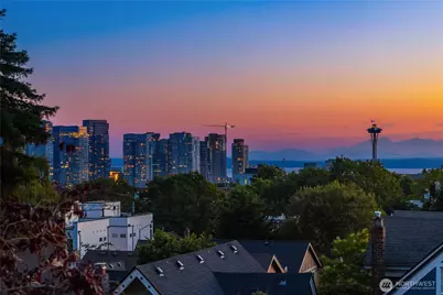 524 12th Avenue E #301, Seattle, WA 98102 - Photo 4