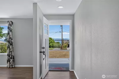 1524 Country Club Drive, Camano Island, WA 98282 - Photo 6