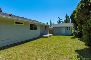 1524 Country Club Dr, Camano Island, WA 98282 - Photo 26