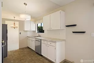 1932 SE 17th Ct, Renton, WA 98055 - Photo 14