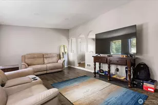 2473 Olympic Dr, Oak Harbor, WA 98277 - Photo 4