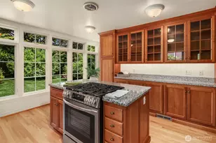 2852 NW 62nd St, Seattle, WA 98107 - Photo 4
