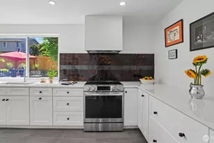 15617 SE Fairwood Blvd, Renton, WA 98058 - Photo 10