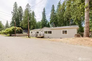 401 E Lake Devereaux Rd, Allyn, WA 98524 - Photo 4