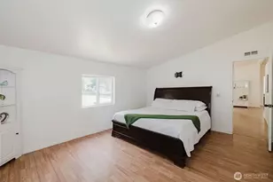 401 E Lake Devereaux Rd, Allyn, WA 98524 - Photo 20