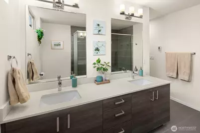 8358 19th Avenue NW #B, Seattle, WA 98117 - Photo 18