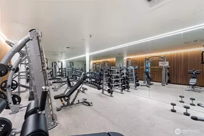 500 106th Avenue NE #2803, Bellevue, WA 98004 - Photo 16