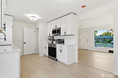 924 E 57th Street, Tacoma, WA 98404 - Photo 8