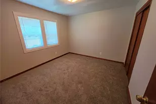 1305 8th Ave, Longview, WA 98632 - Photo 8