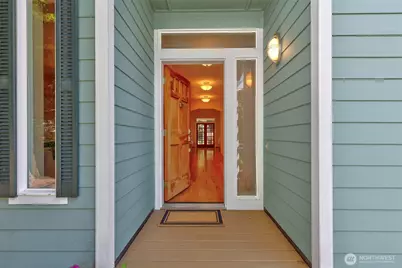 2007 NE Dingley Road, Bainbridge Island, WA 98110 - Photo 4